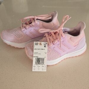 Adidas GIRL/TODDLER Soft Pink Sneakers- US 11- NEW